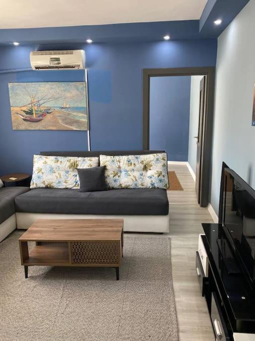 Cosy Flat In The Centre Daire Antalya